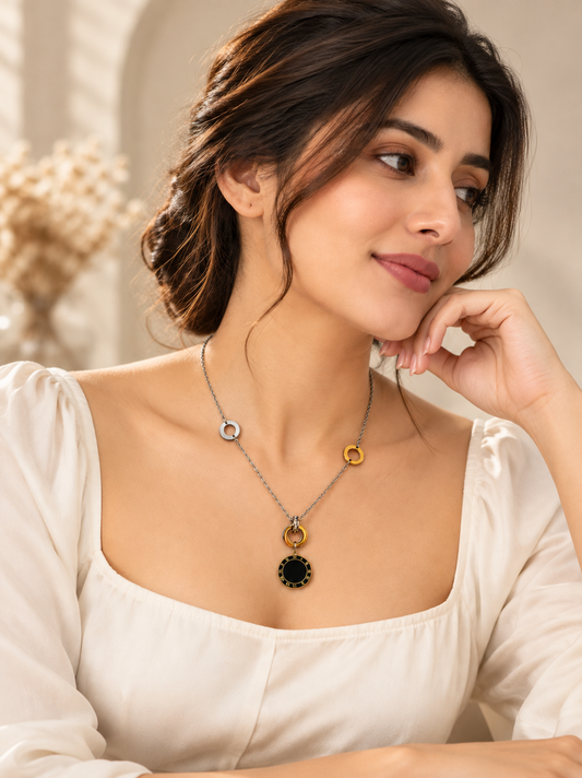 Elegant Mixed-Metal Roman Pendant Necklace – Gold & Silver