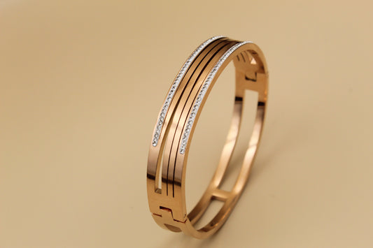TRENDY TEENS BANGLES