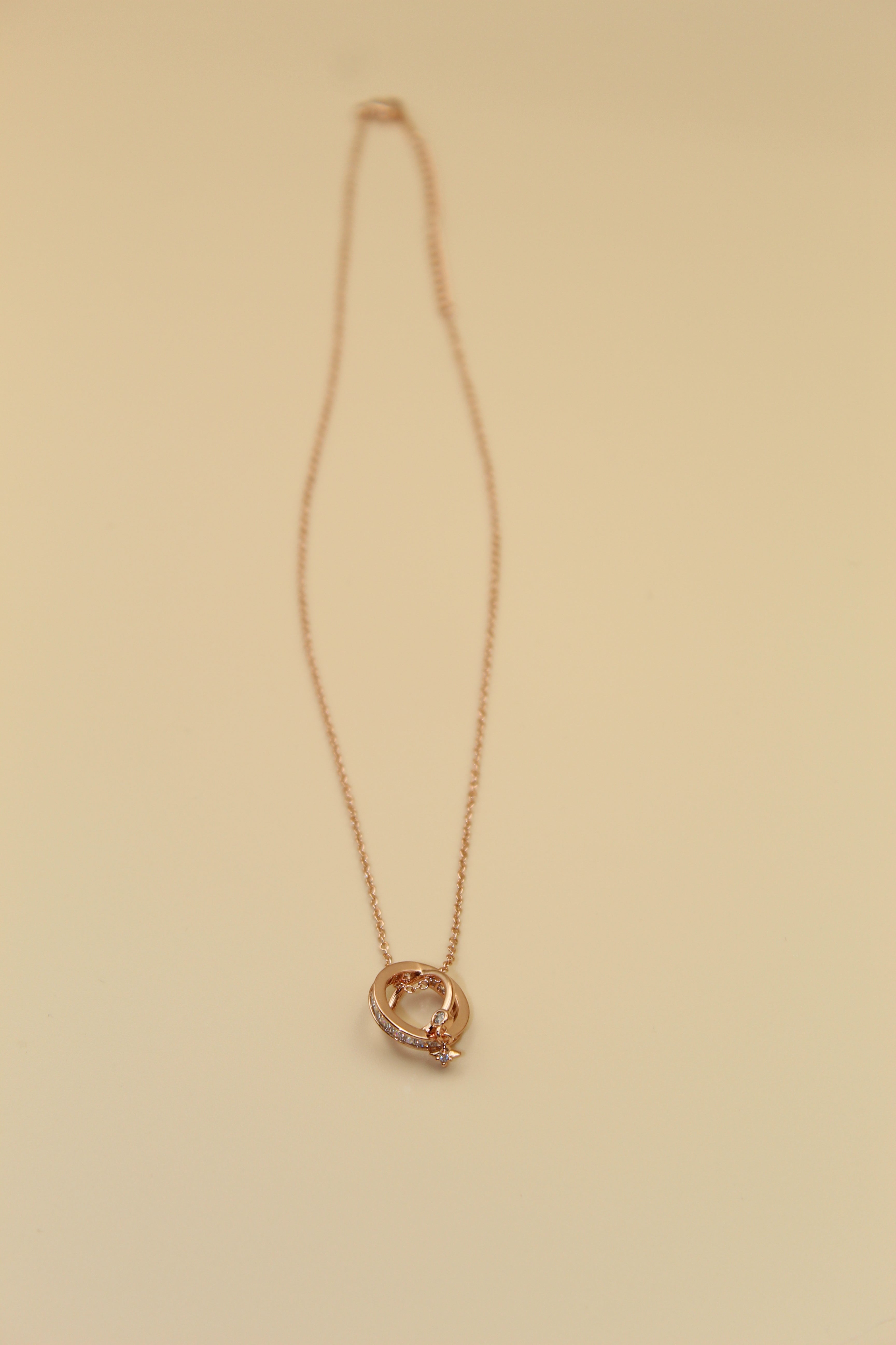 Anti-Tarnish Interlocking Ring Pendant Necklace