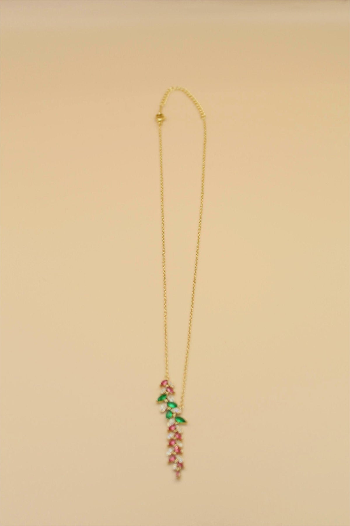 Cascading Leaf Pendant Necklace