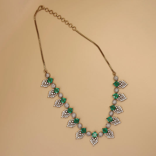 Elegant Emerald Green Necklace Set – Antique Gold Tone Jewelry