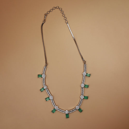 Antique Emerald Necklace Set – Premium Jewelry with White Stones & Earrings