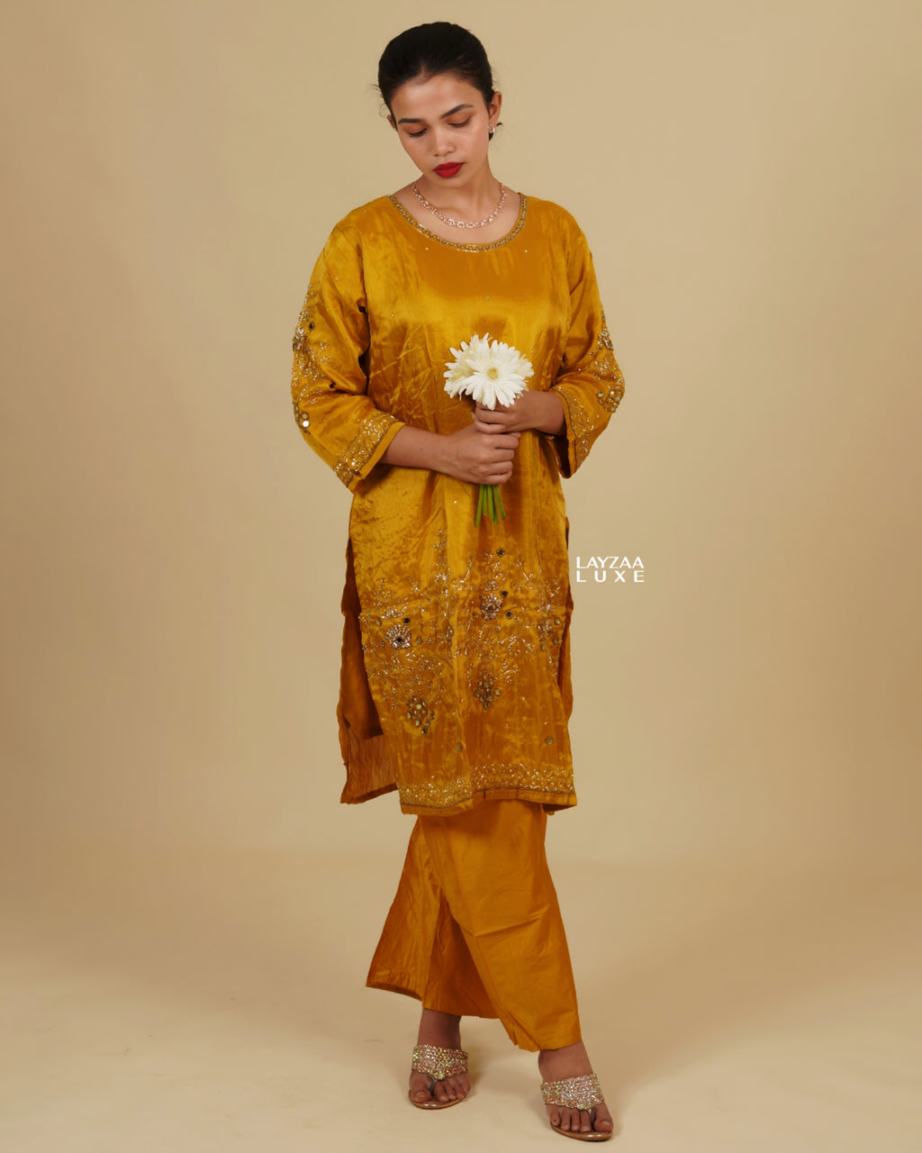 STYLISH TUNIC WITH EMBROIDERY