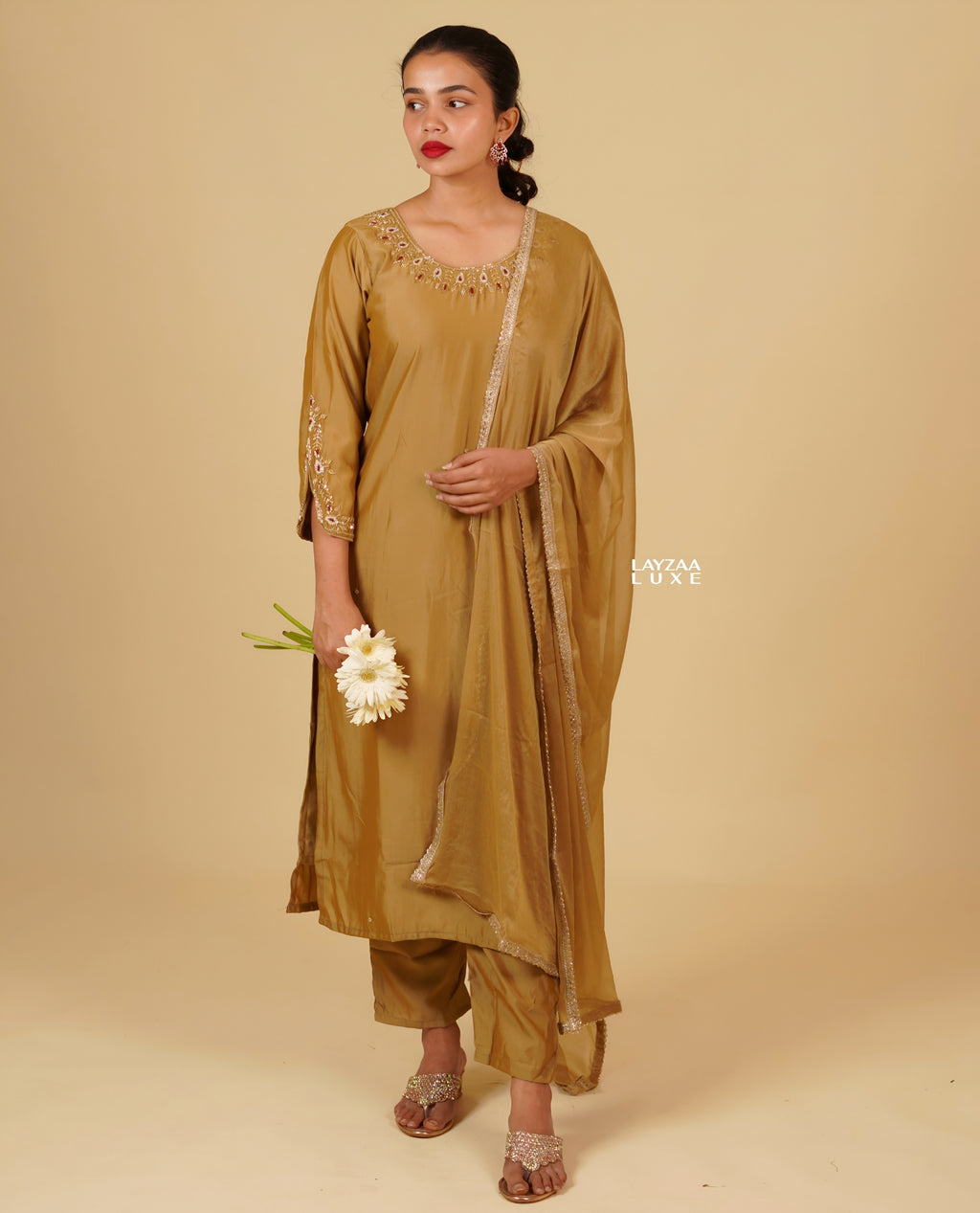 STYLISH TUNIC WITH EMBROIDERY