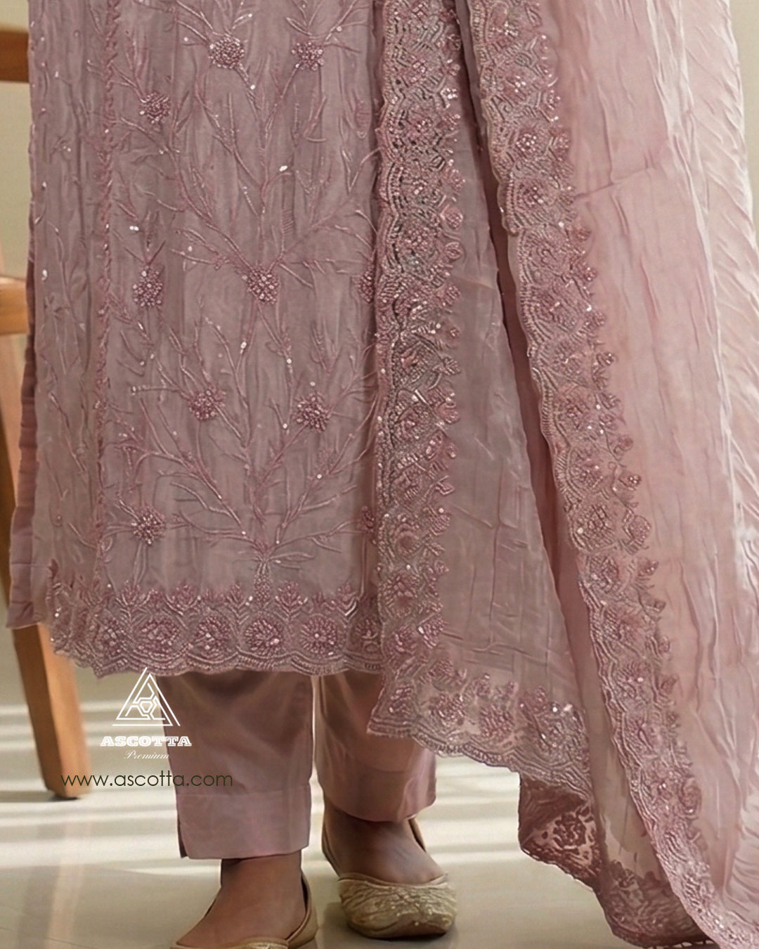 Elegant Ethnic Kurta Set – Premium Party Wear for Women