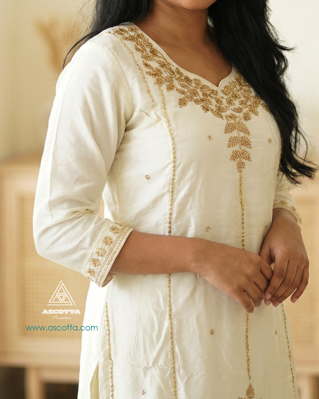 Elegant White Embroidered Kurta Set for Women – Premium Ethnic Wear